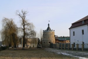 Тур на Новий рік: Замок, Летичів